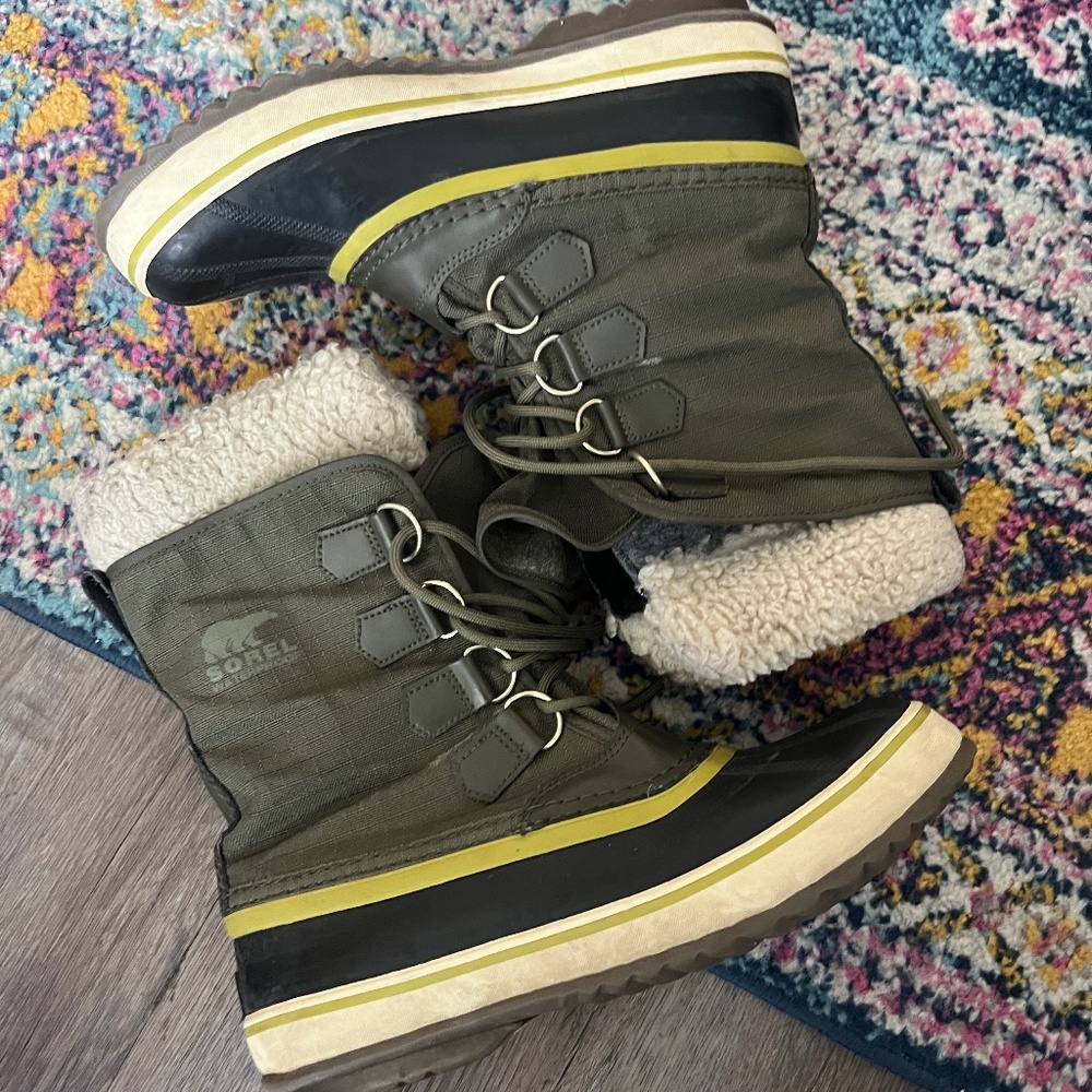Sorel Women's Winter Carnival snow boots